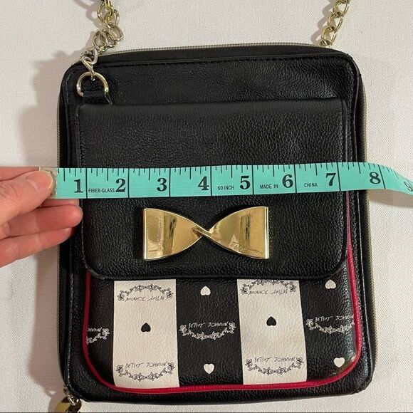 Betsey Johnson crossbody bag black bow tie - Picture 3 of 9